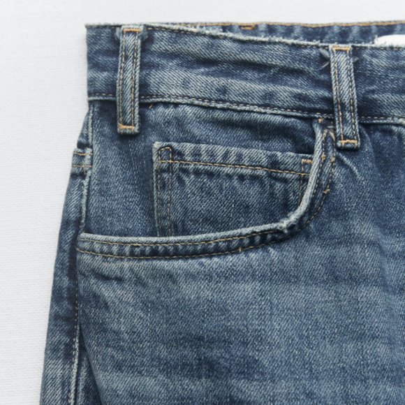 BRAND NEW Zara The High Waist Straight Leg ZW Jeans - Picture 2 of 4